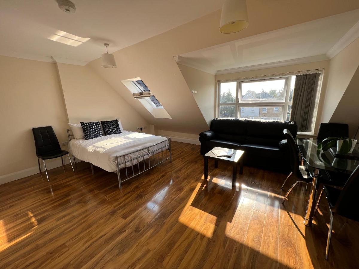 Rc Airport Rooms Stanwell ภายนอก รูปภาพ