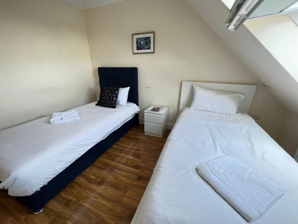 Rc Airport Rooms Stanwell ภายนอก รูปภาพ